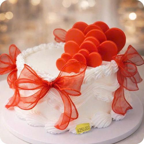 MẪU BÁNH KEM HỌA TIẾT TRÁI TIM